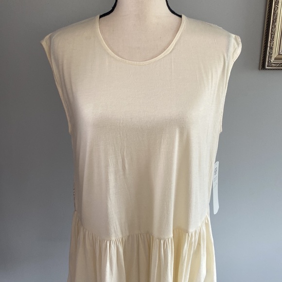 Daisy Fuentes Sleeveless Top NWT - Picture 10 of 14